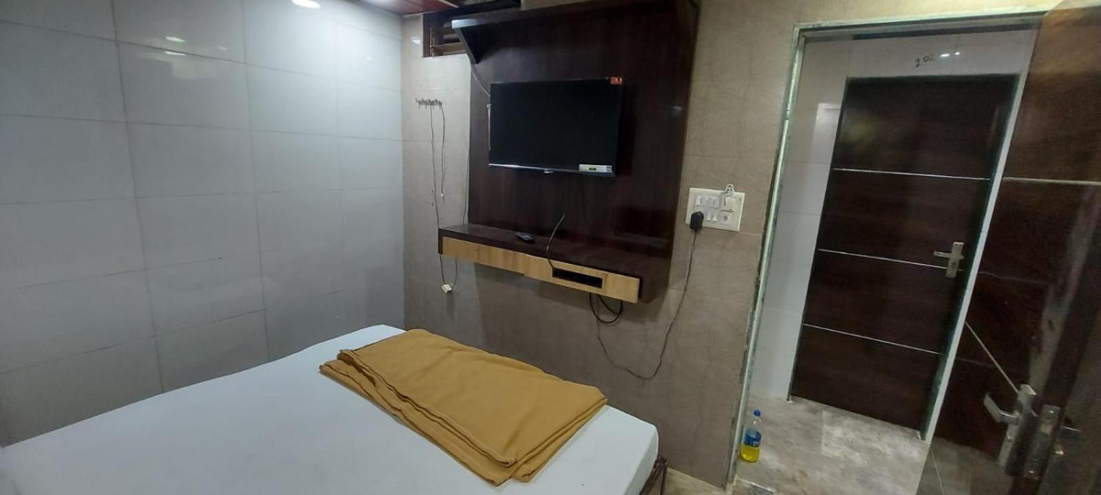 Glitz Hotels Sai Guest House - Nr Inorbit Mall Vashi Navi Mumbai Ngoại thất bức ảnh